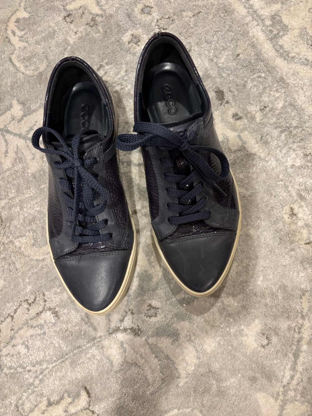 Ecco Gillian Sneakers